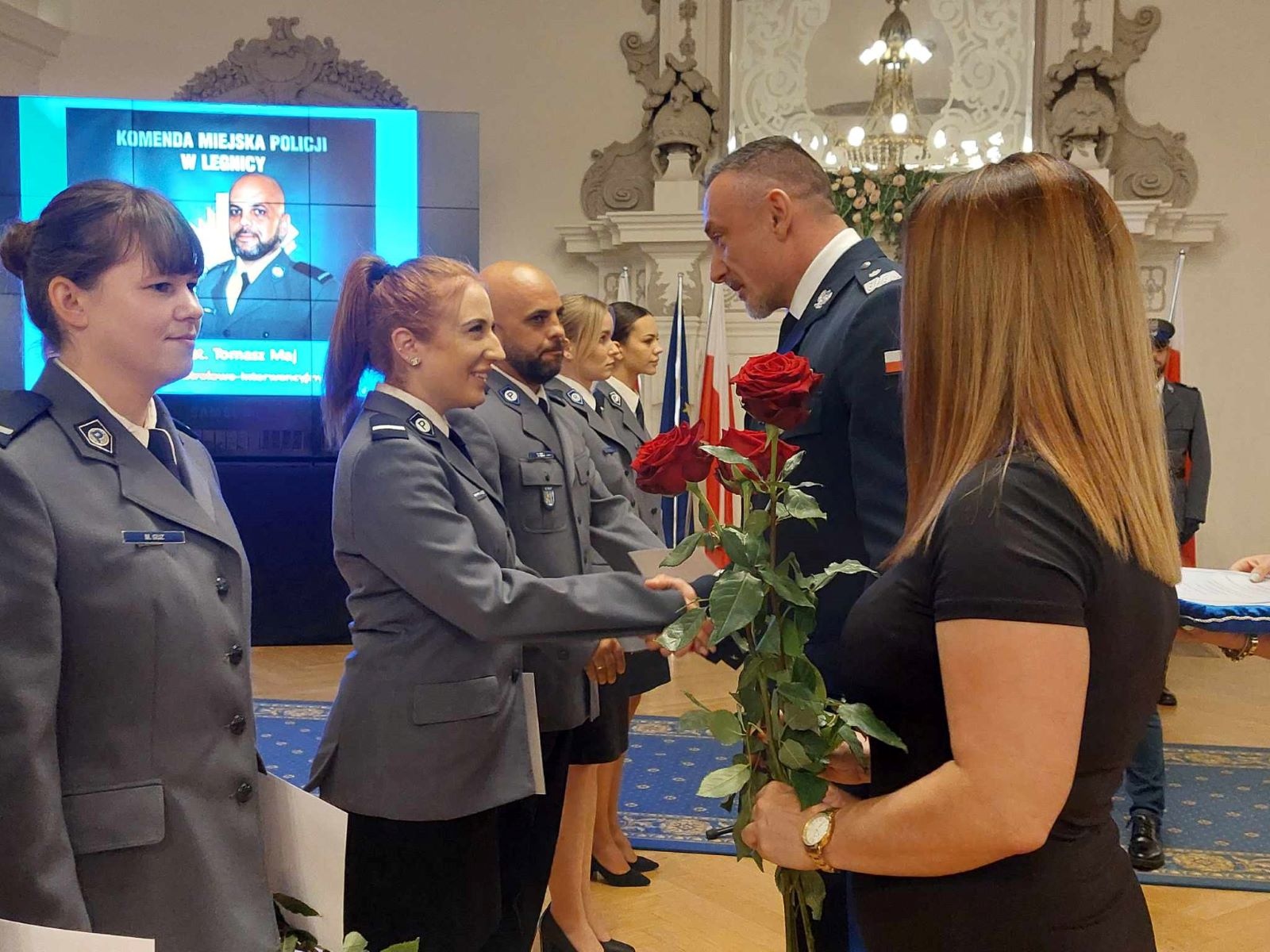 Awanse, odznaczenia i listy gratulacyjne dla policjantów