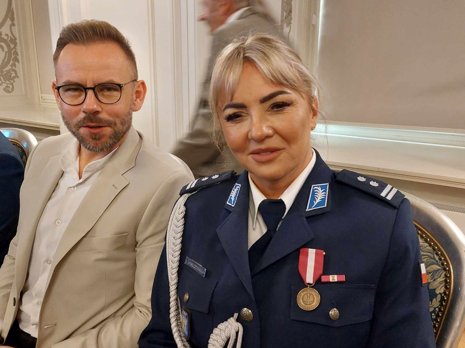 Awanse, odznaczenia i listy gratulacyjne dla policjantów