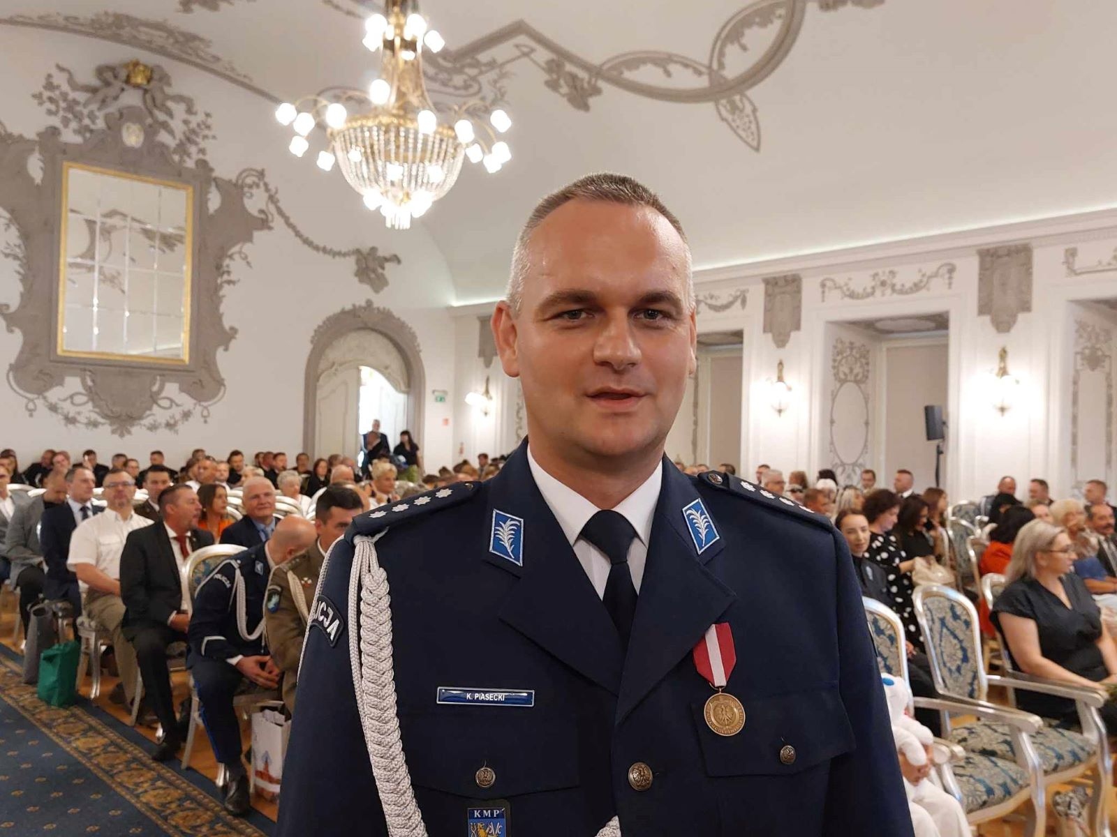 Awanse, odznaczenia i listy gratulacyjne dla policjantów