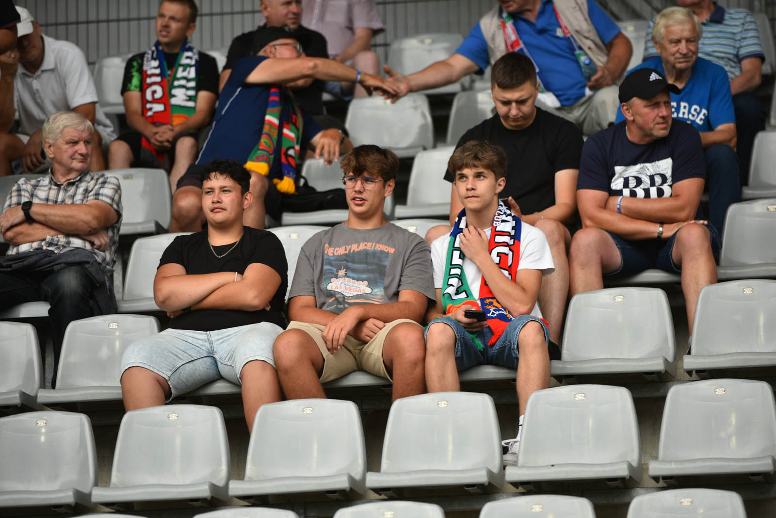 Ponad trzy tysiące kibiców oglądało mecz Miedzi ze Stalową Wolą
