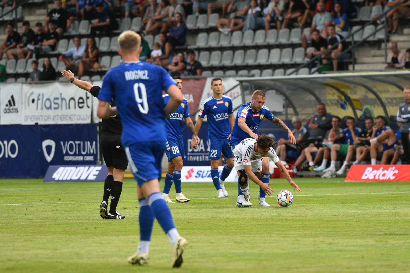 Miedź Legnica wygrywa ze Stalą Stalowa Wola