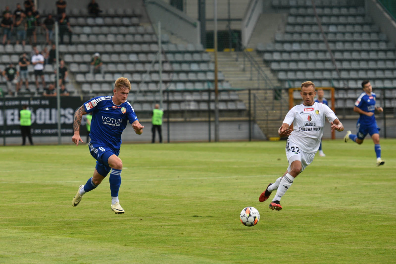 Miedź Legnica wygrywa ze Stalą Stalowa Wola