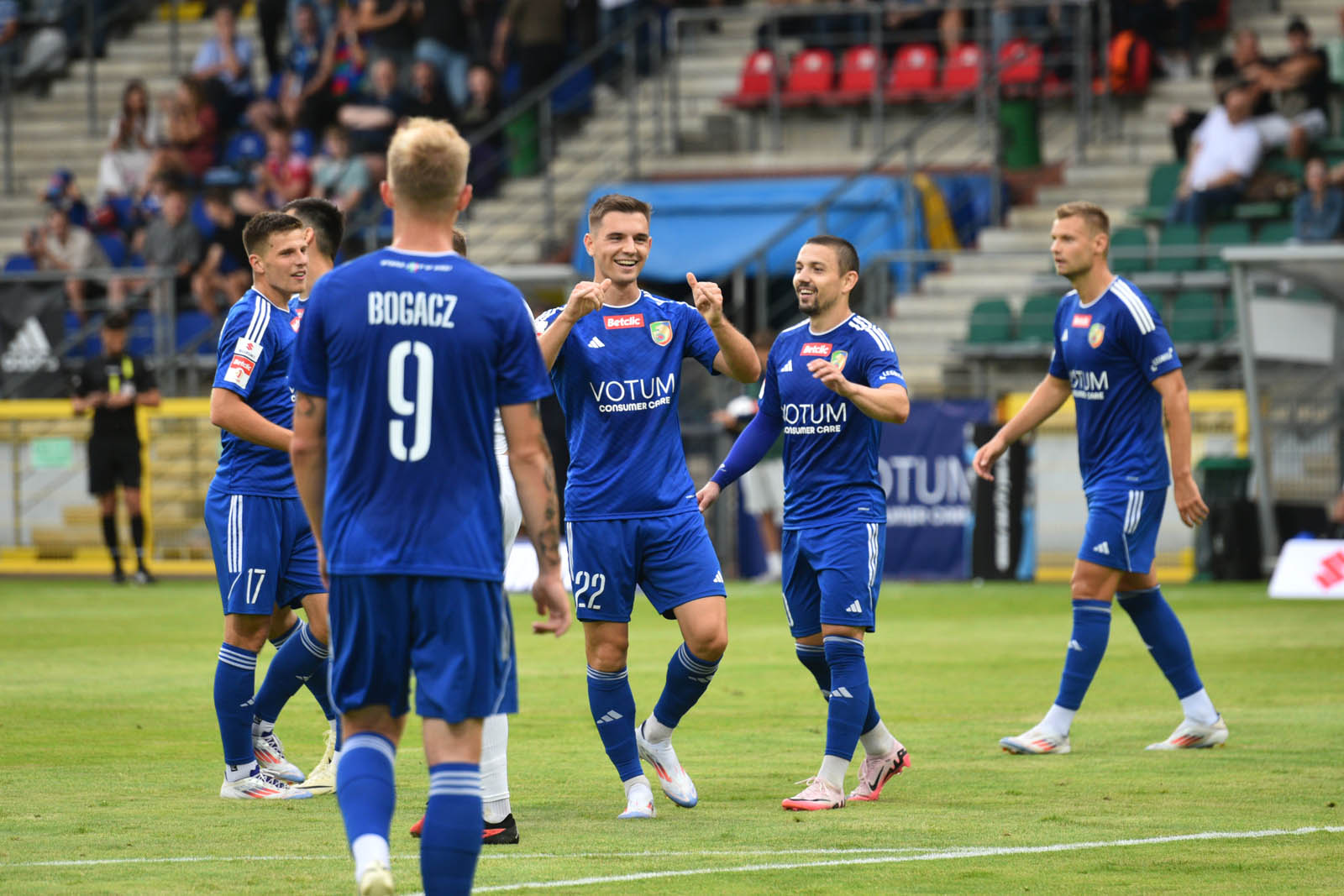 Miedź Legnica wygrywa ze Stalą Stalowa Wola