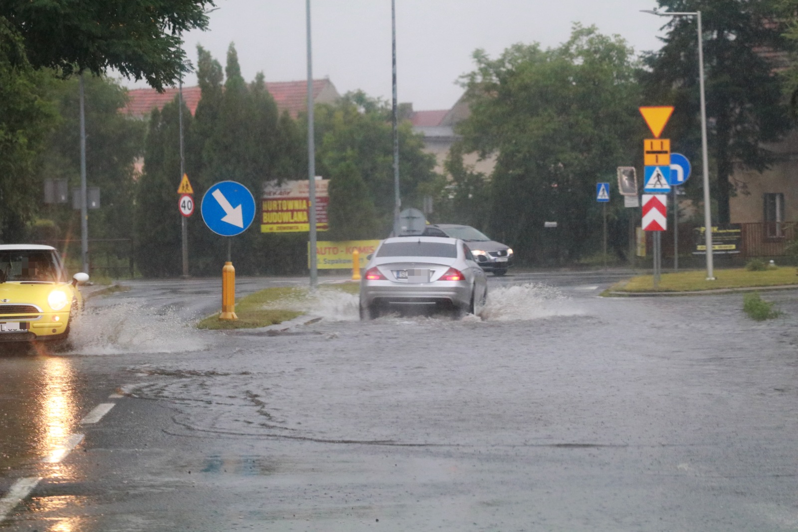 Ulica Spokojna w Legnicy jest nieprzejezdna! Wiele ulic zalanych