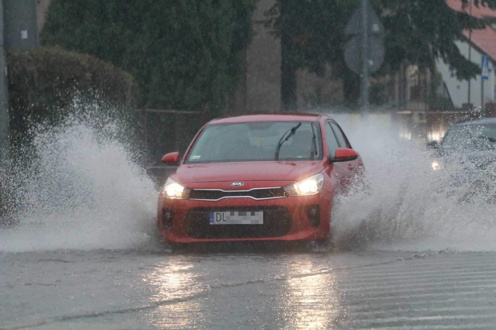 Ulica Spokojna w Legnicy jest nieprzejezdna! Wiele ulic zalanych