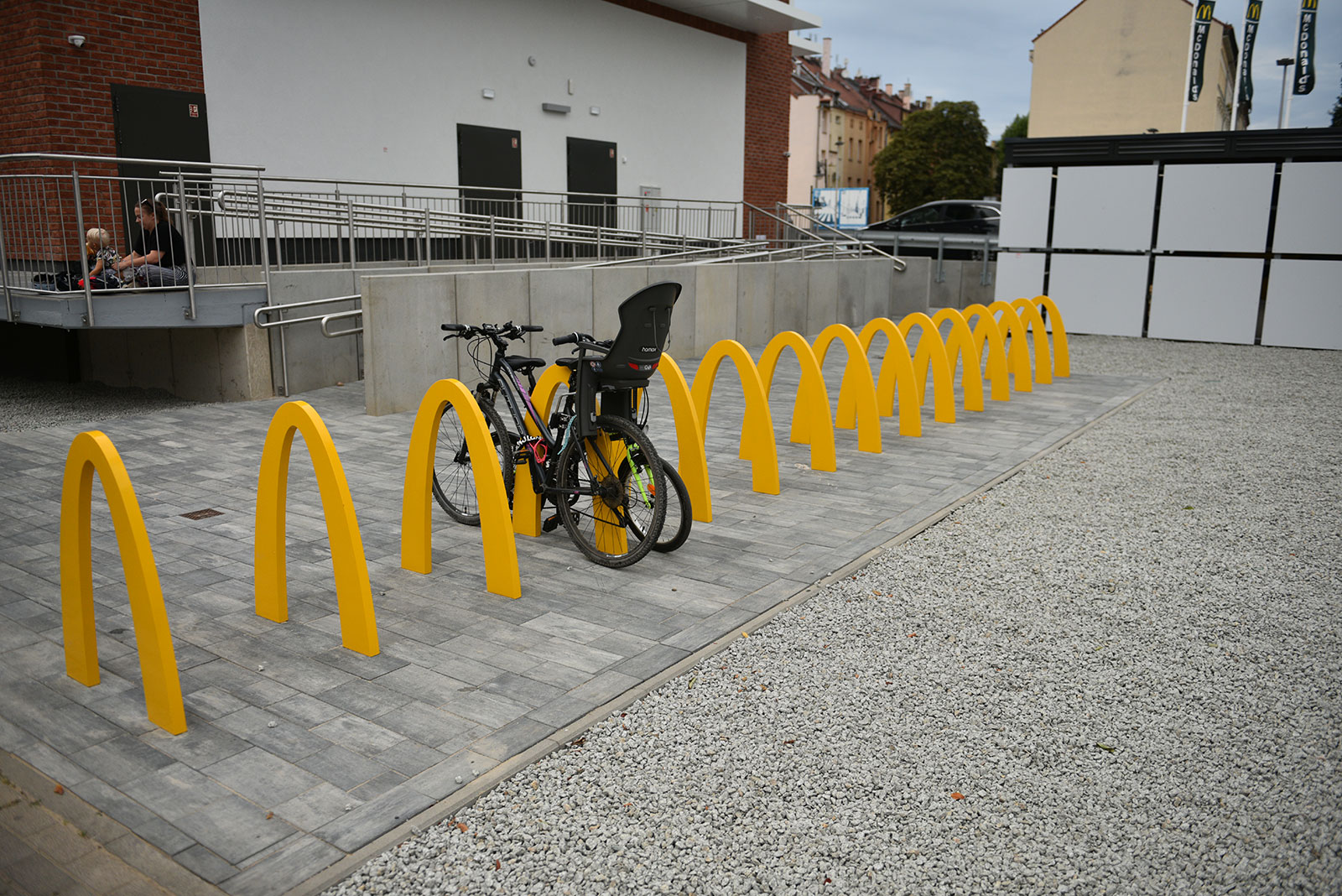 Nowy McDonald's w Legnicy: Największy obiekt w Polsce