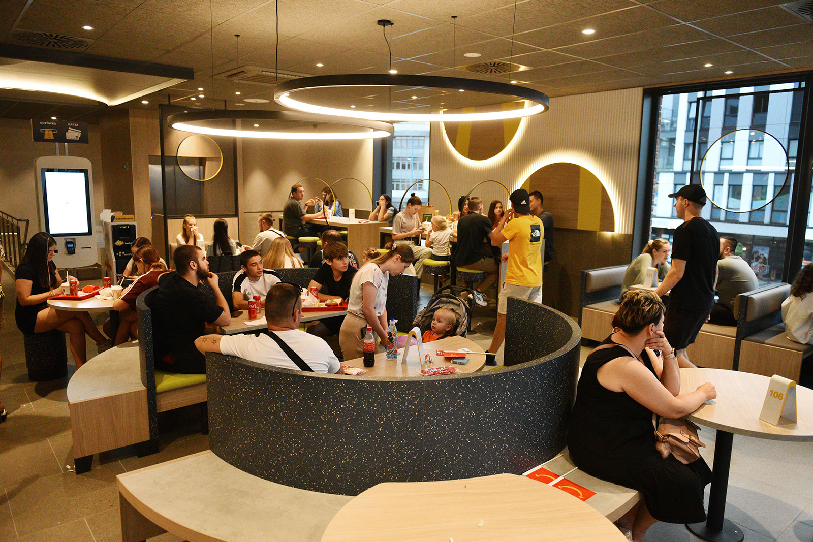 Nowy McDonald's w Legnicy: Największy obiekt w Polsce