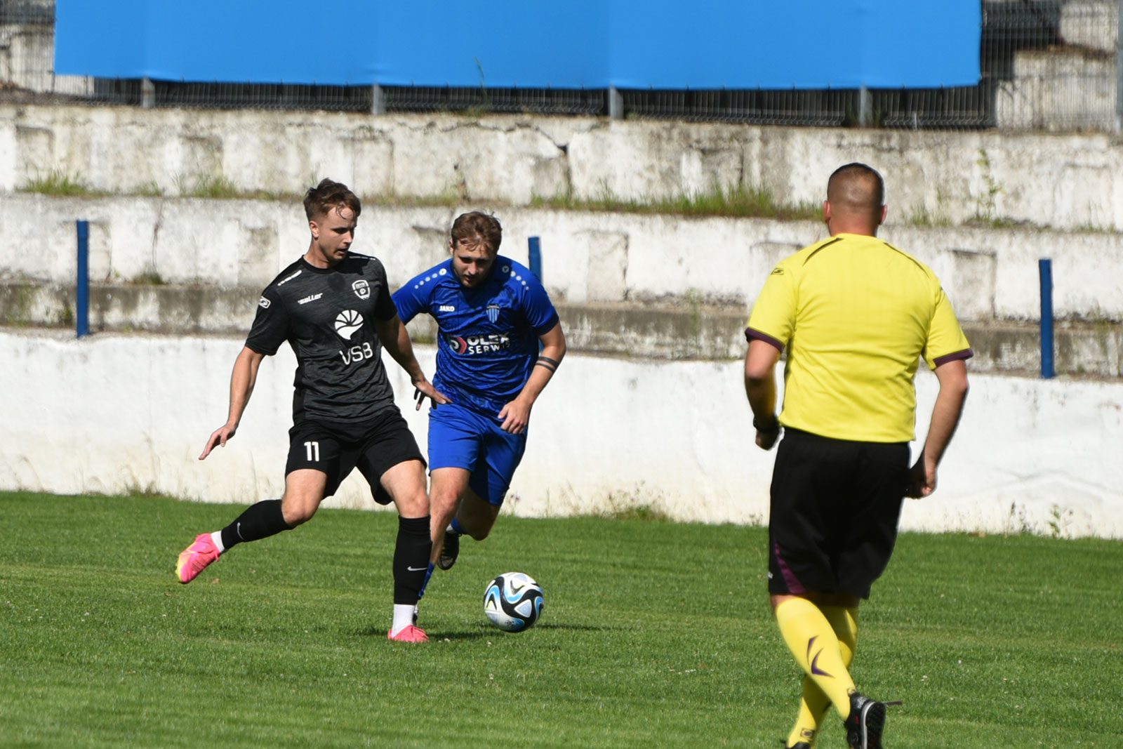 Konfeks Legnica wygrywa na inaugurację sezonu