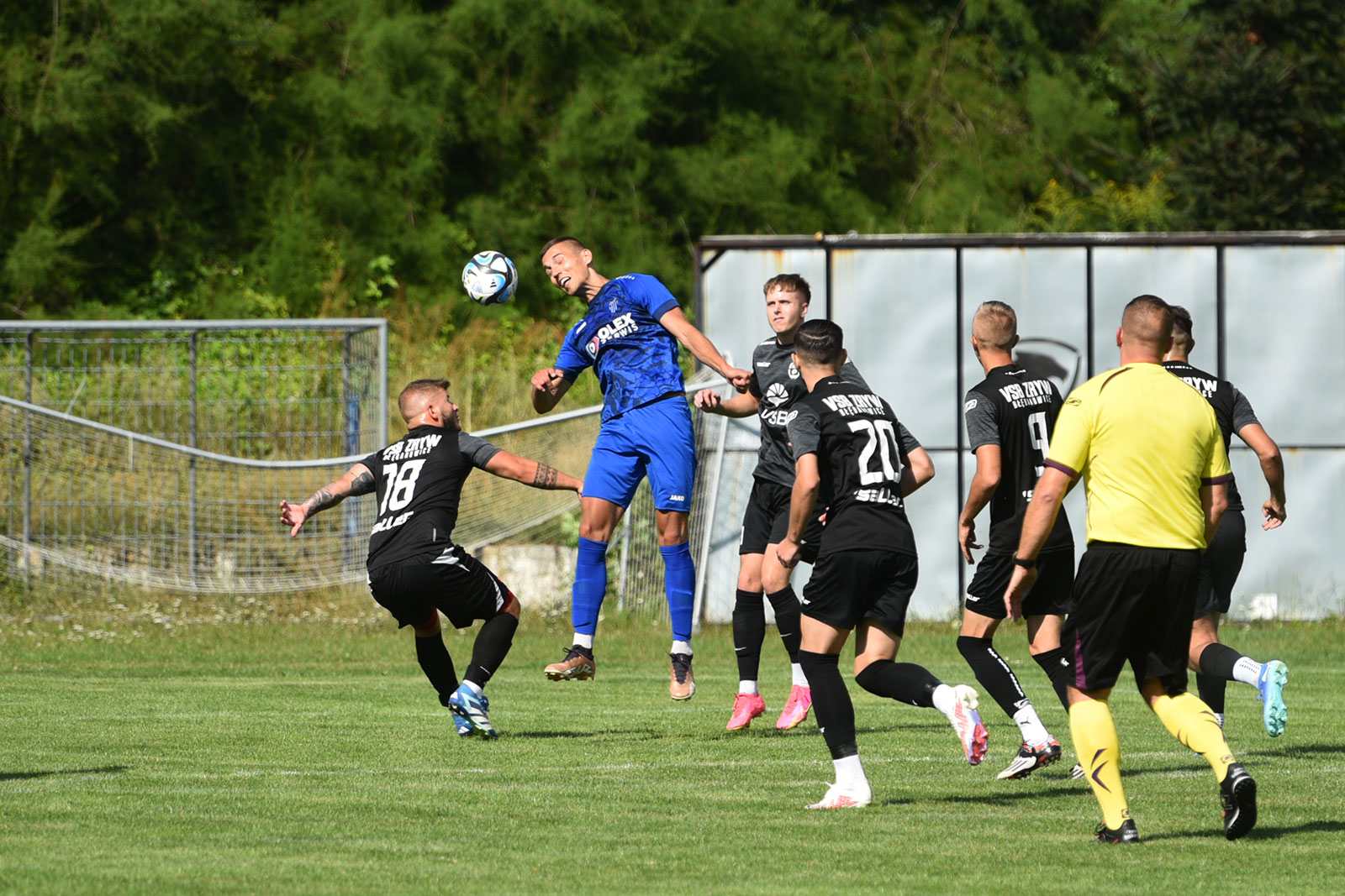 Konfeks Legnica wygrywa na inaugurację sezonu