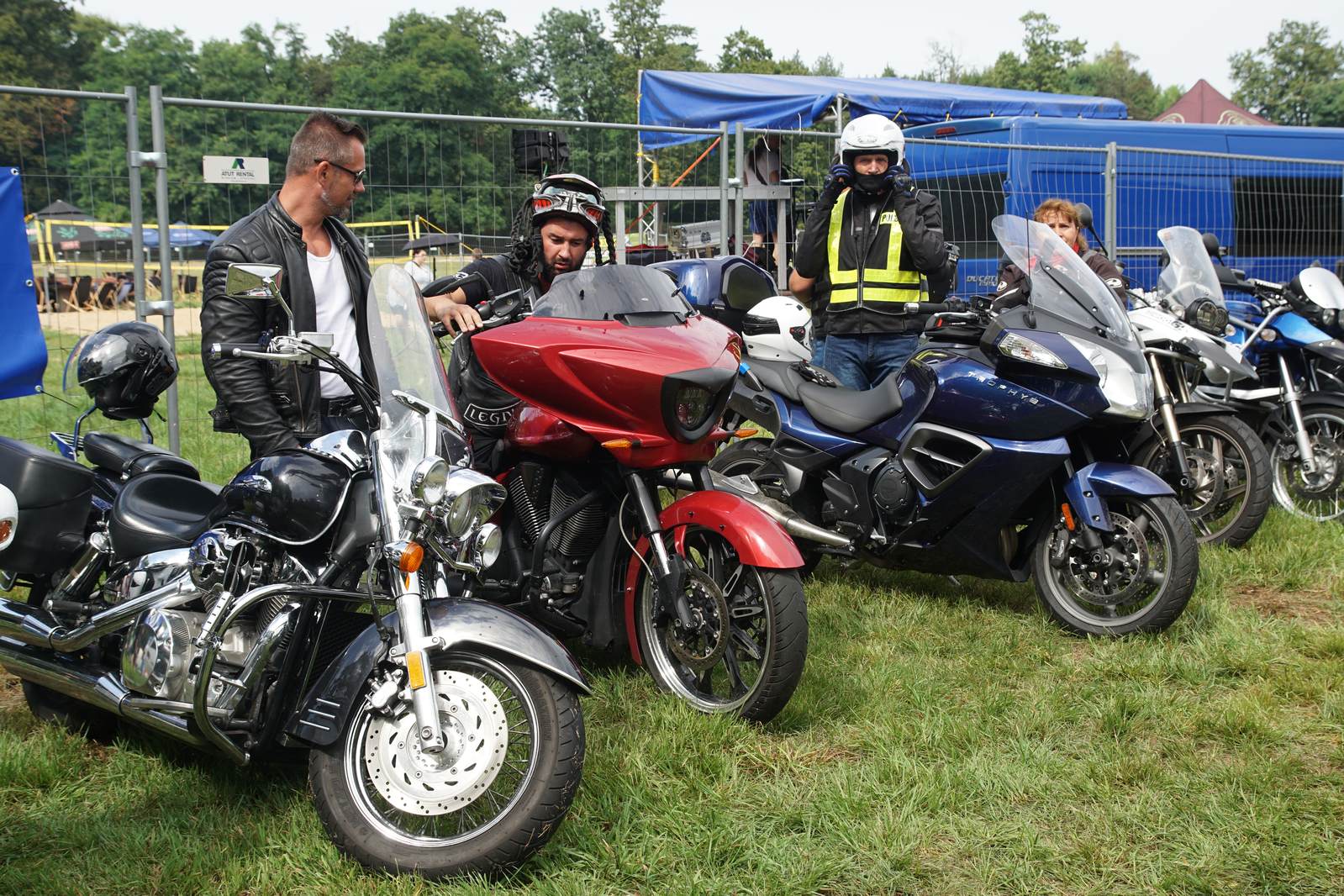 Motocyklowa parada przejechała przez Legnicę