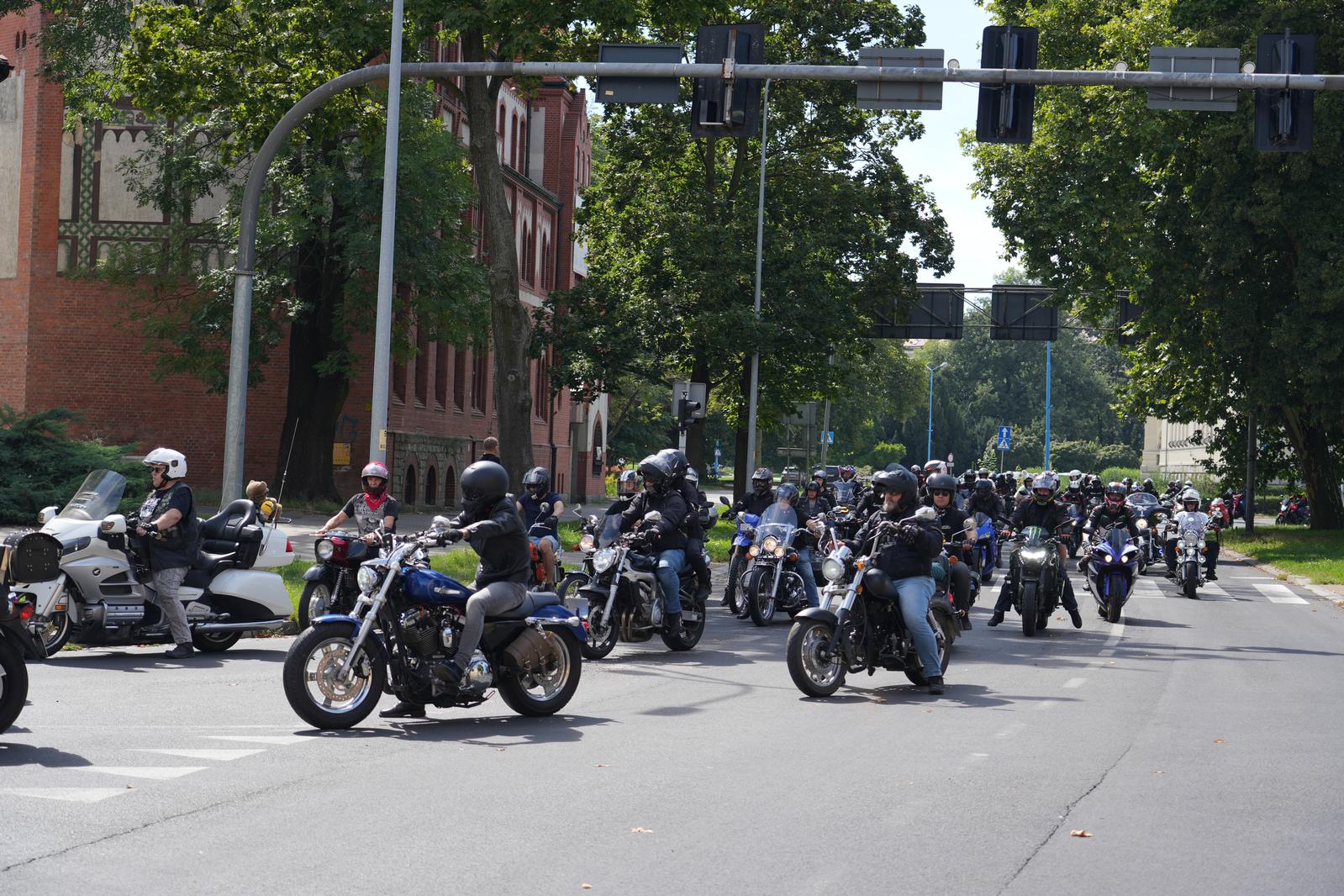 Motocyklowa parada przejechała przez Legnicę