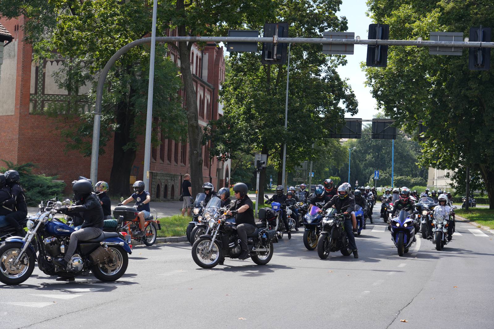 Motocyklowa parada przejechała przez Legnicę