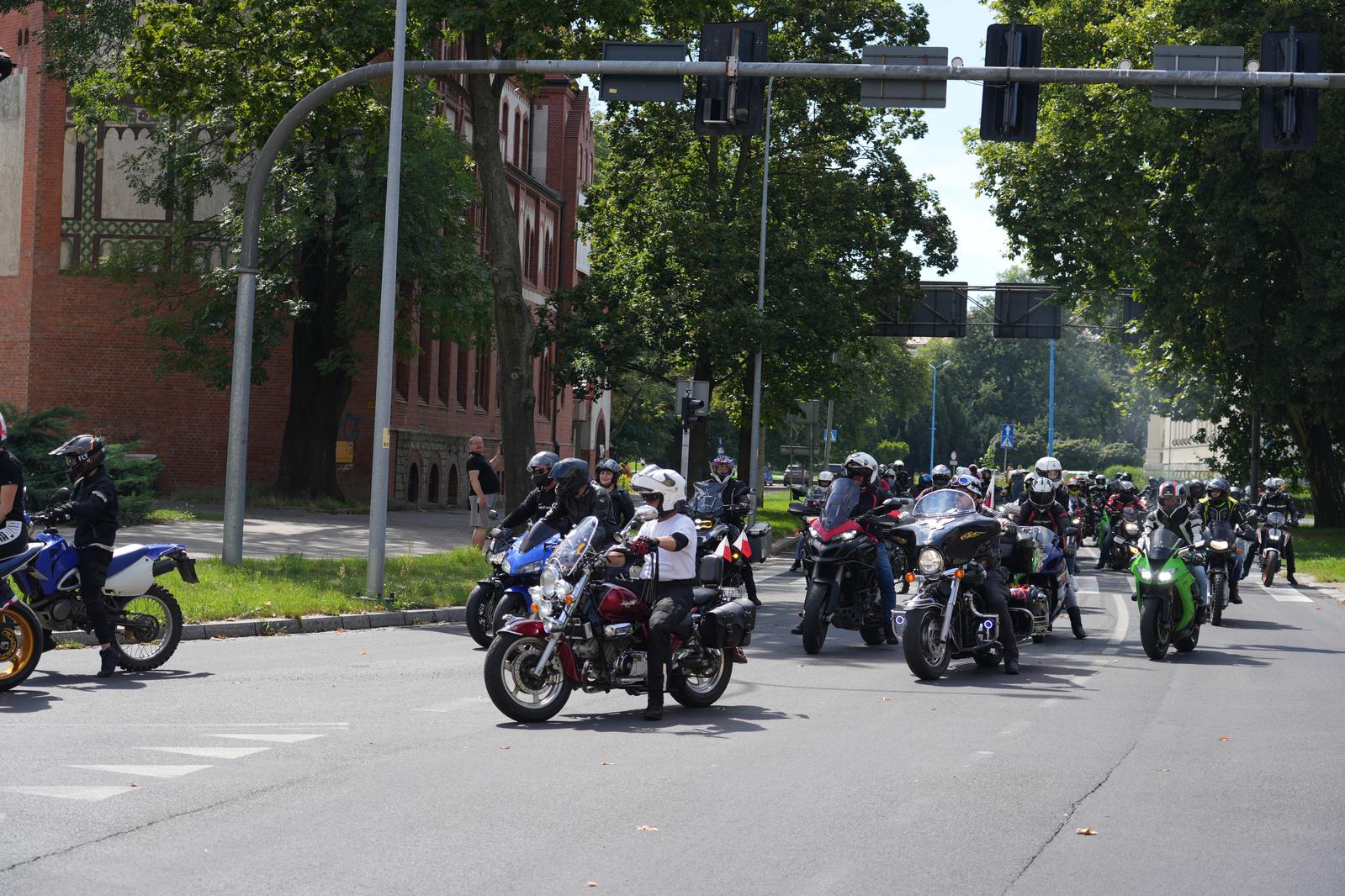Motocyklowa parada przejechała przez Legnicę