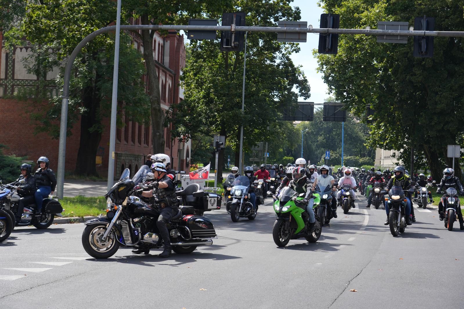 Motocyklowa parada przejechała przez Legnicę