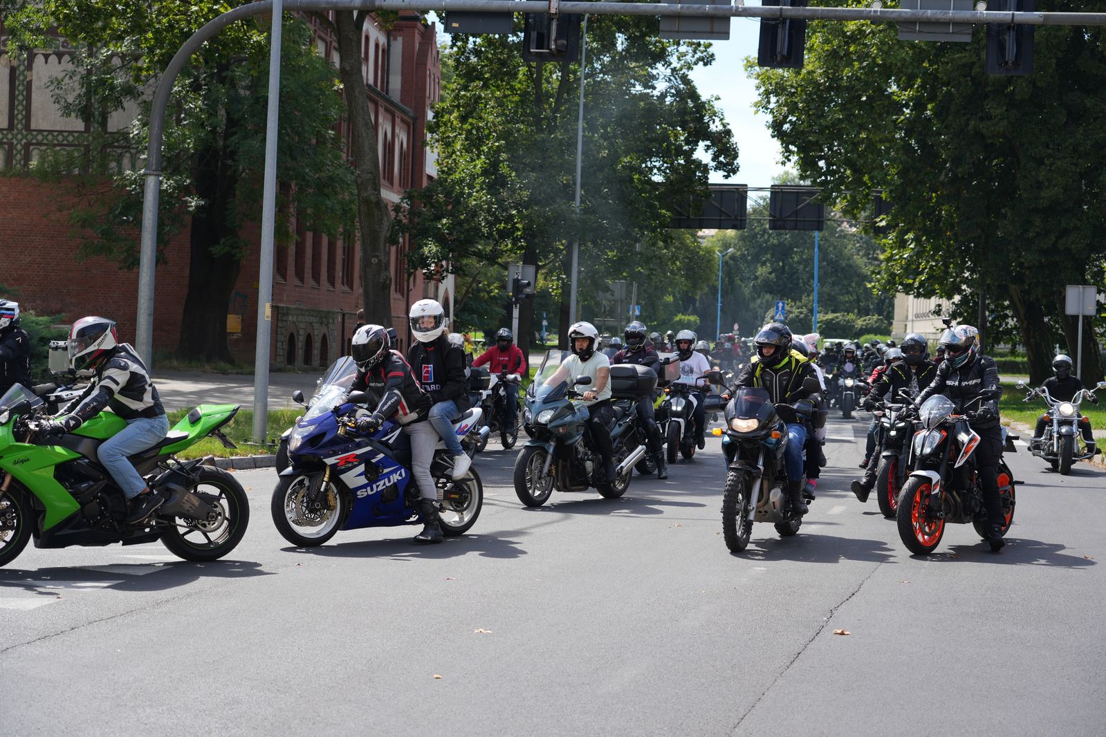 Motocyklowa parada przejechała przez Legnicę