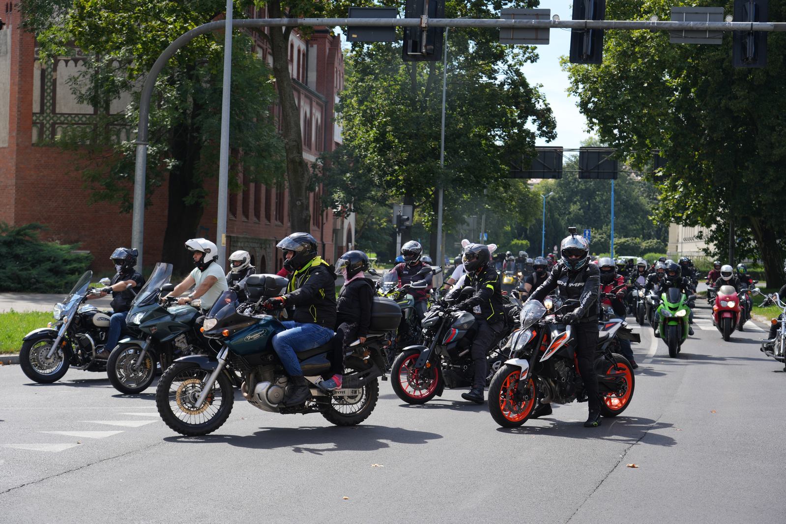 Motocyklowa parada przejechała przez Legnicę