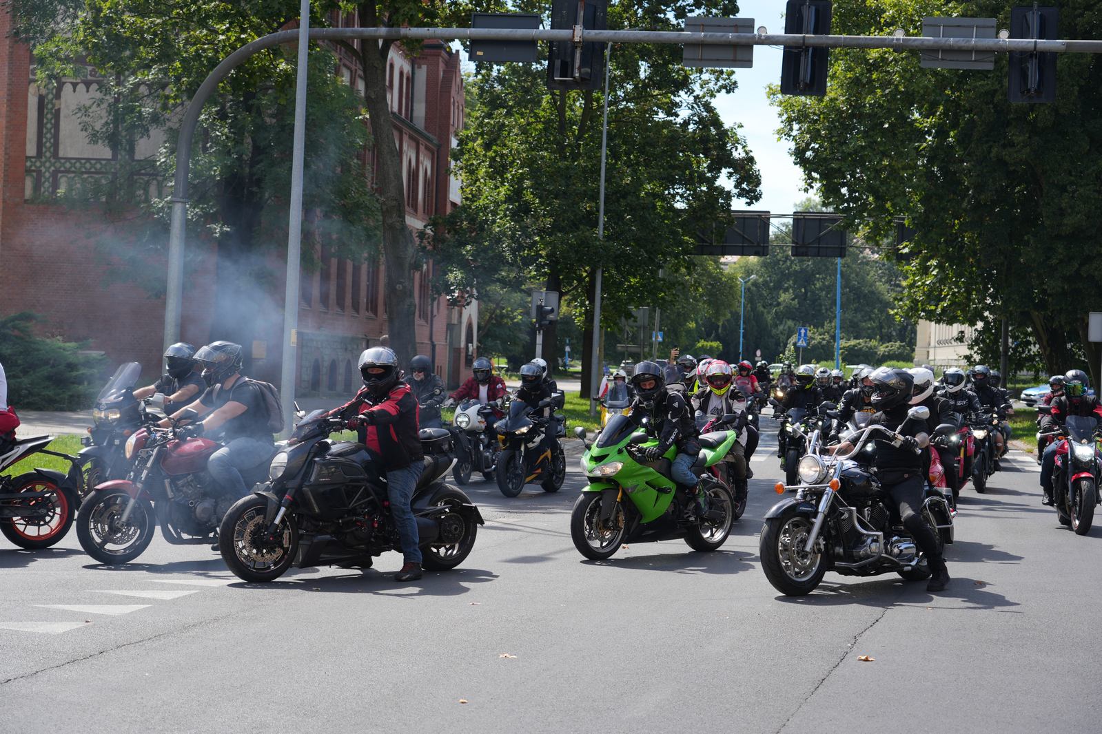 Motocyklowa parada przejechała przez Legnicę