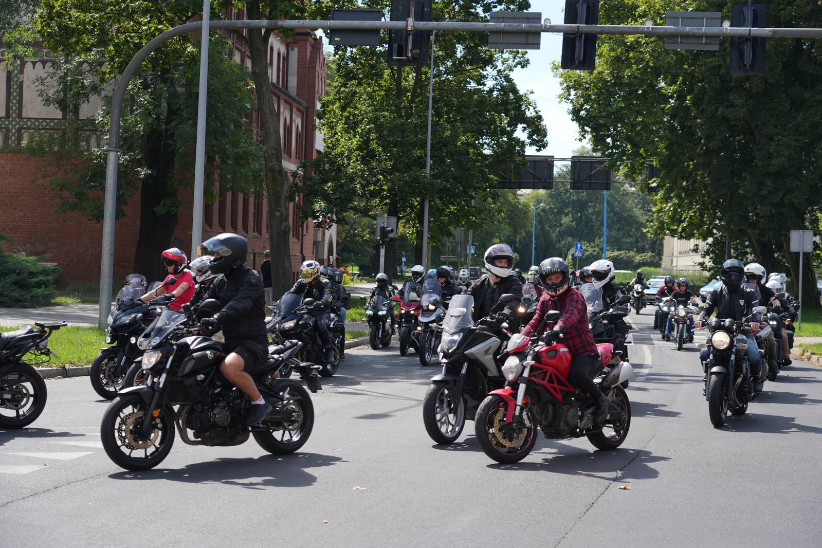 Motocyklowa parada przejechała przez Legnicę