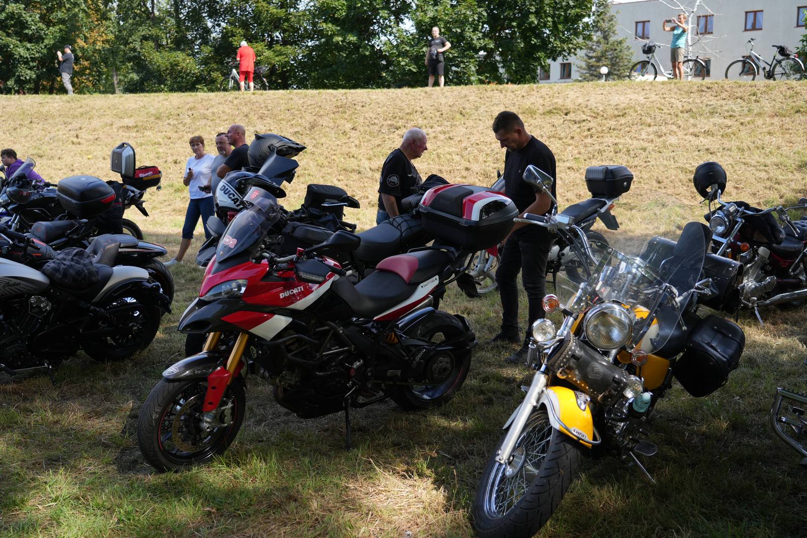 Motocyklowa parada przejechała przez Legnicę