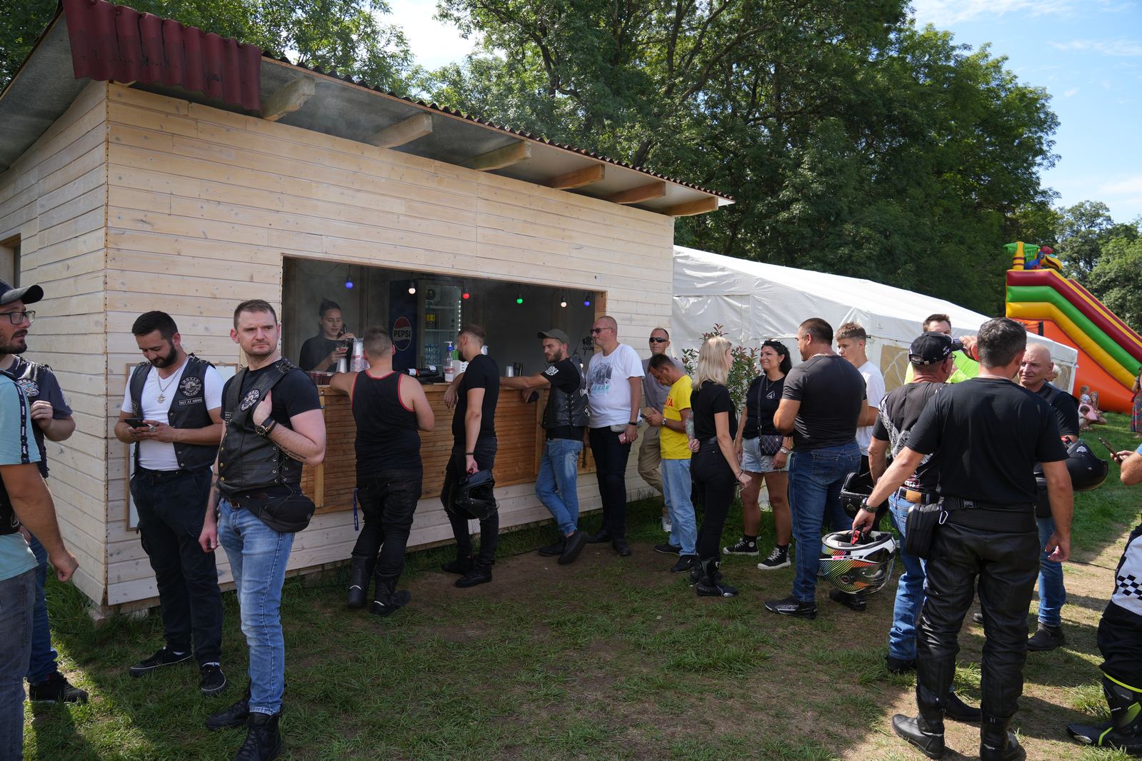 Motocyklowa parada przejechała przez Legnicę