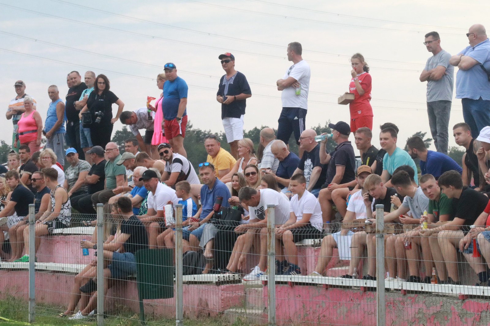 Po zaciętym meczu Błękitni Kościelec lepsi od Konfeksu