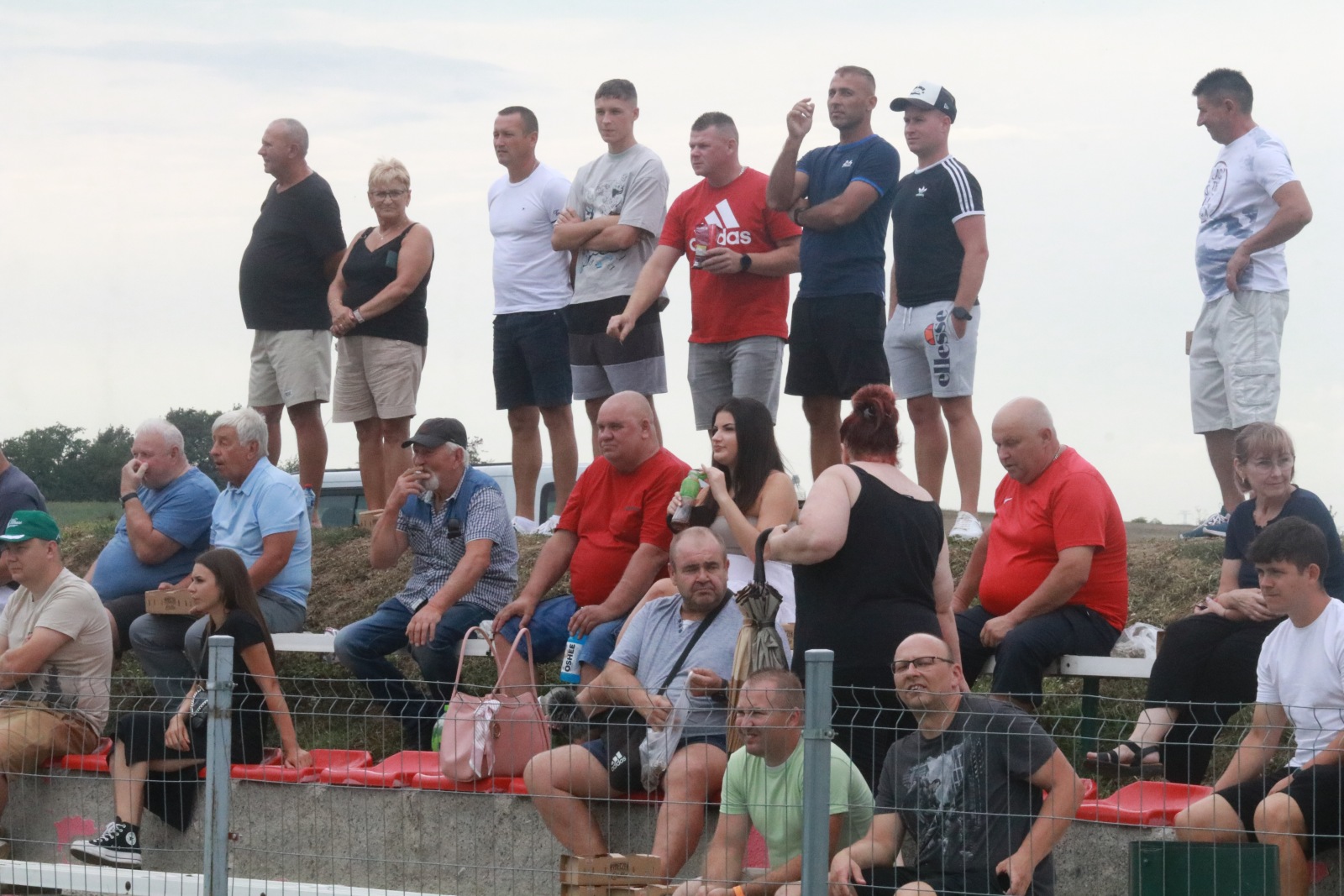 Po zaciętym meczu Błękitni Kościelec lepsi od Konfeksu