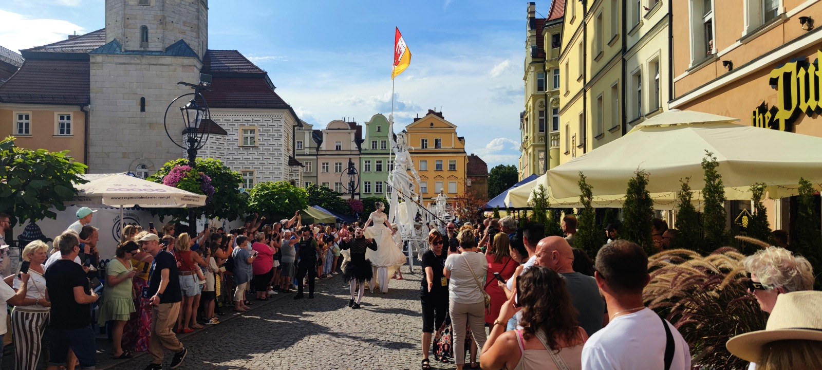 Parada miłości do gliny: Święto ceramiki w Bolesławcu
