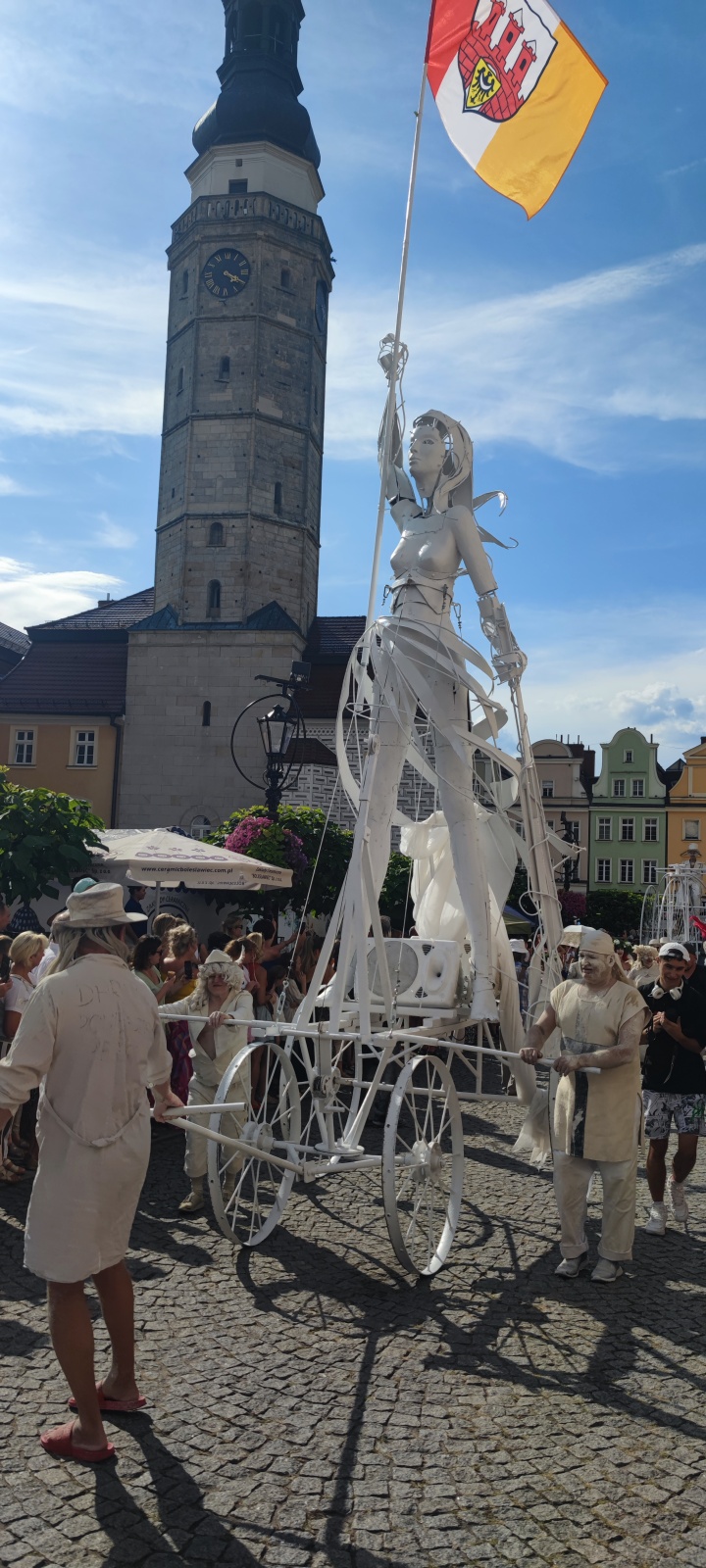 Parada miłości do gliny: Święto ceramiki w Bolesławcu