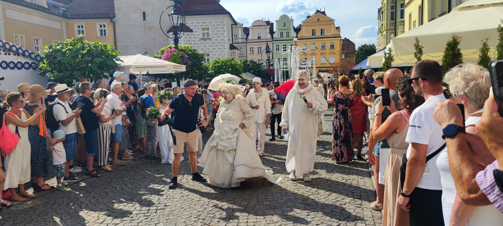 Parada miłości do gliny: Święto ceramiki w Bolesławcu
