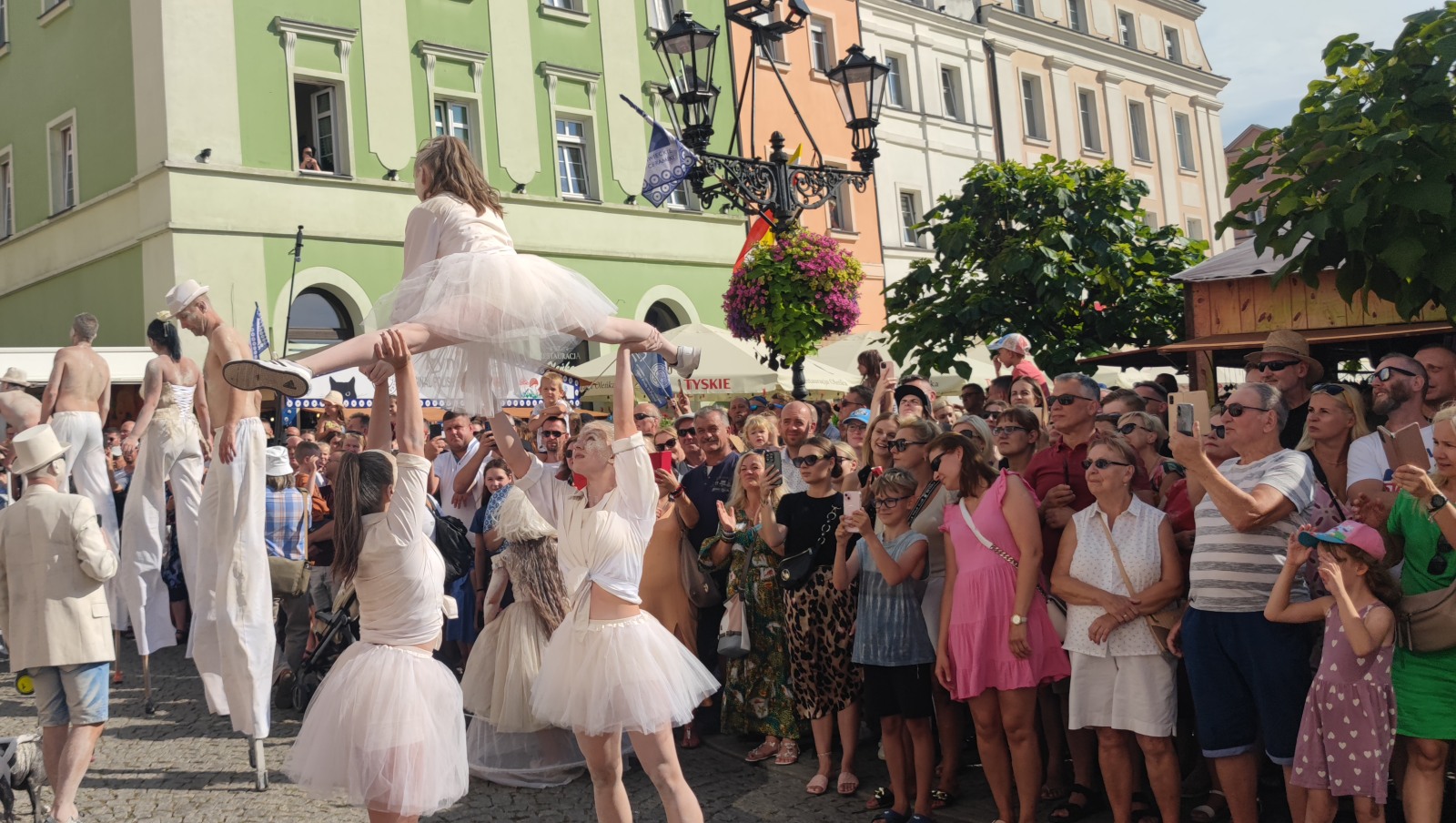 Parada miłości do gliny: Święto ceramiki w Bolesławcu