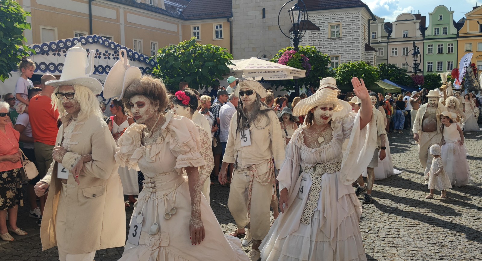 Parada miłości do gliny: Święto ceramiki w Bolesławcu