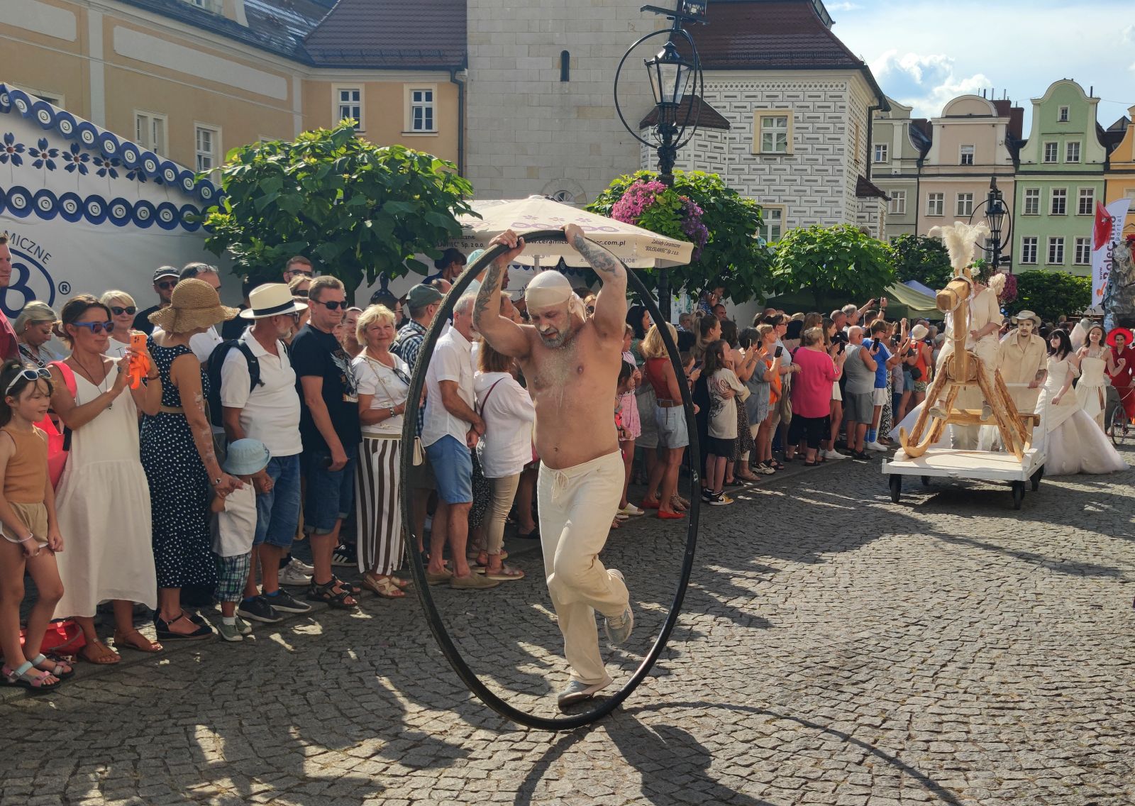 Parada miłości do gliny: Święto ceramiki w Bolesławcu