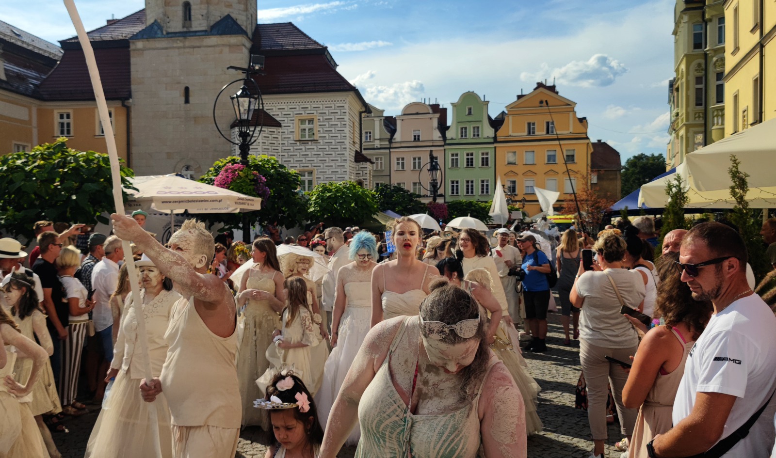 Parada miłości do gliny: Święto ceramiki w Bolesławcu
