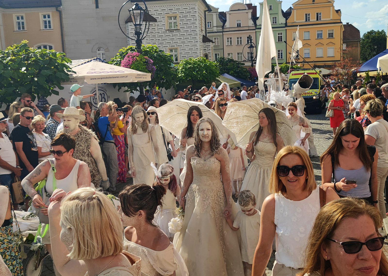 Parada miłości do gliny: Święto ceramiki w Bolesławcu