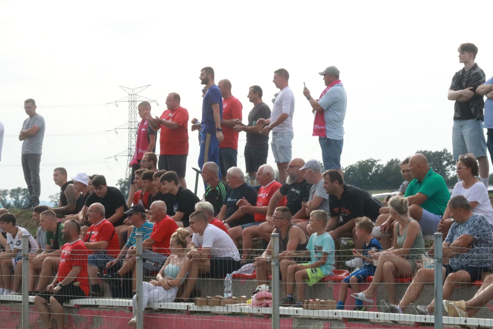 Po zaciętym meczu Błękitni Kościelec lepsi od Konfeksu