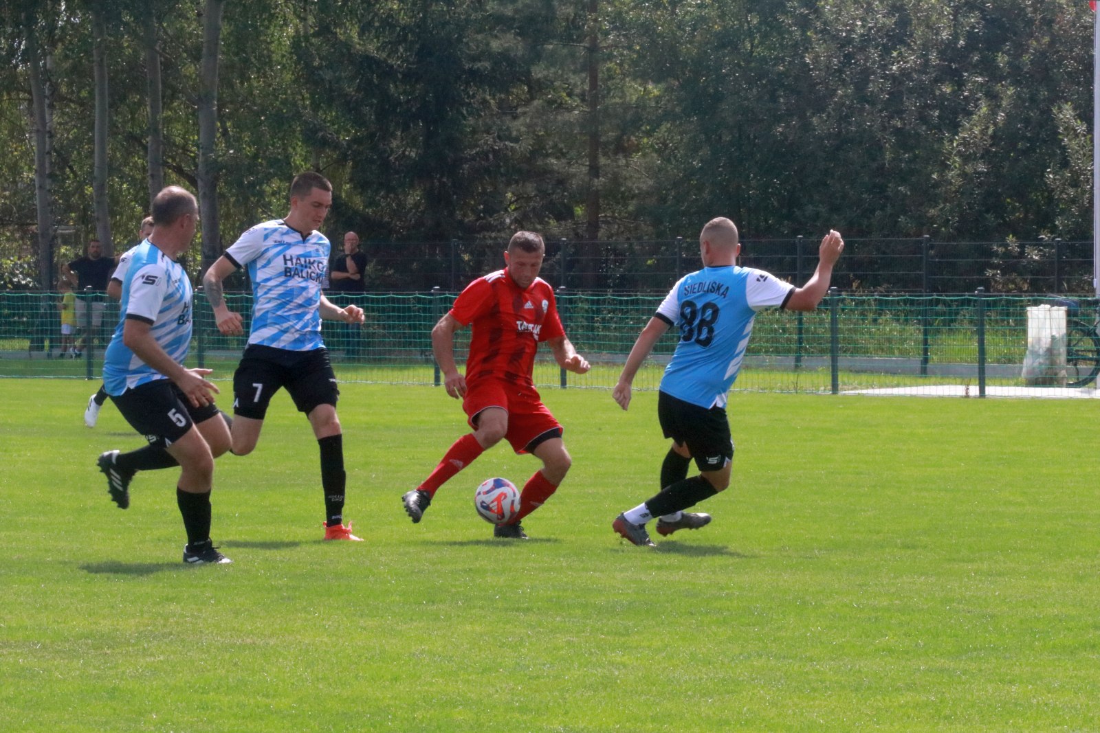 Dąb Stowarzyszenie Siedliska po walkowerze wygrywa 3:0