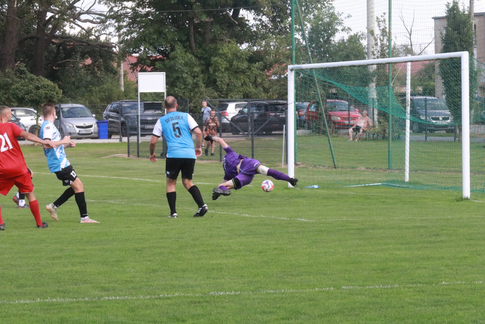 Dąb Stowarzyszenie Siedliska po walkowerze wygrywa 3:0