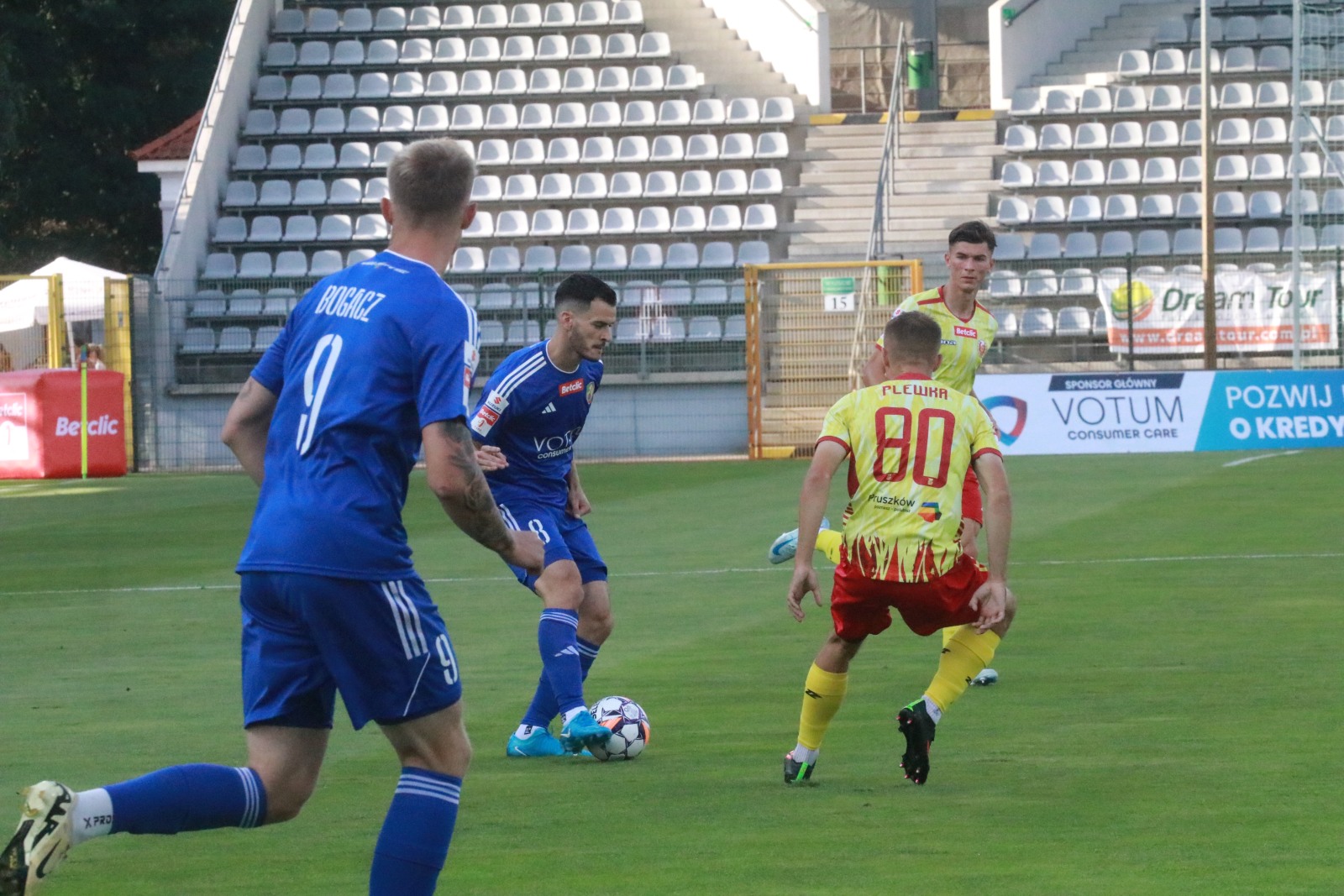 Wysoka wygrana Miedzi Legnica ze Zniczem Pruszków