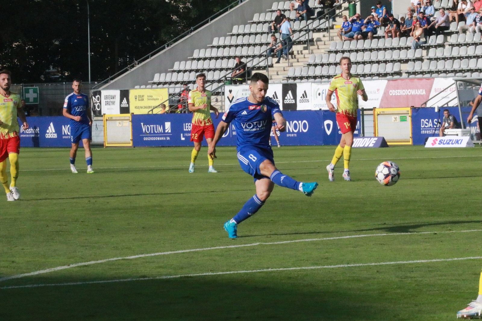 Wysoka wygrana Miedzi Legnica ze Zniczem Pruszków