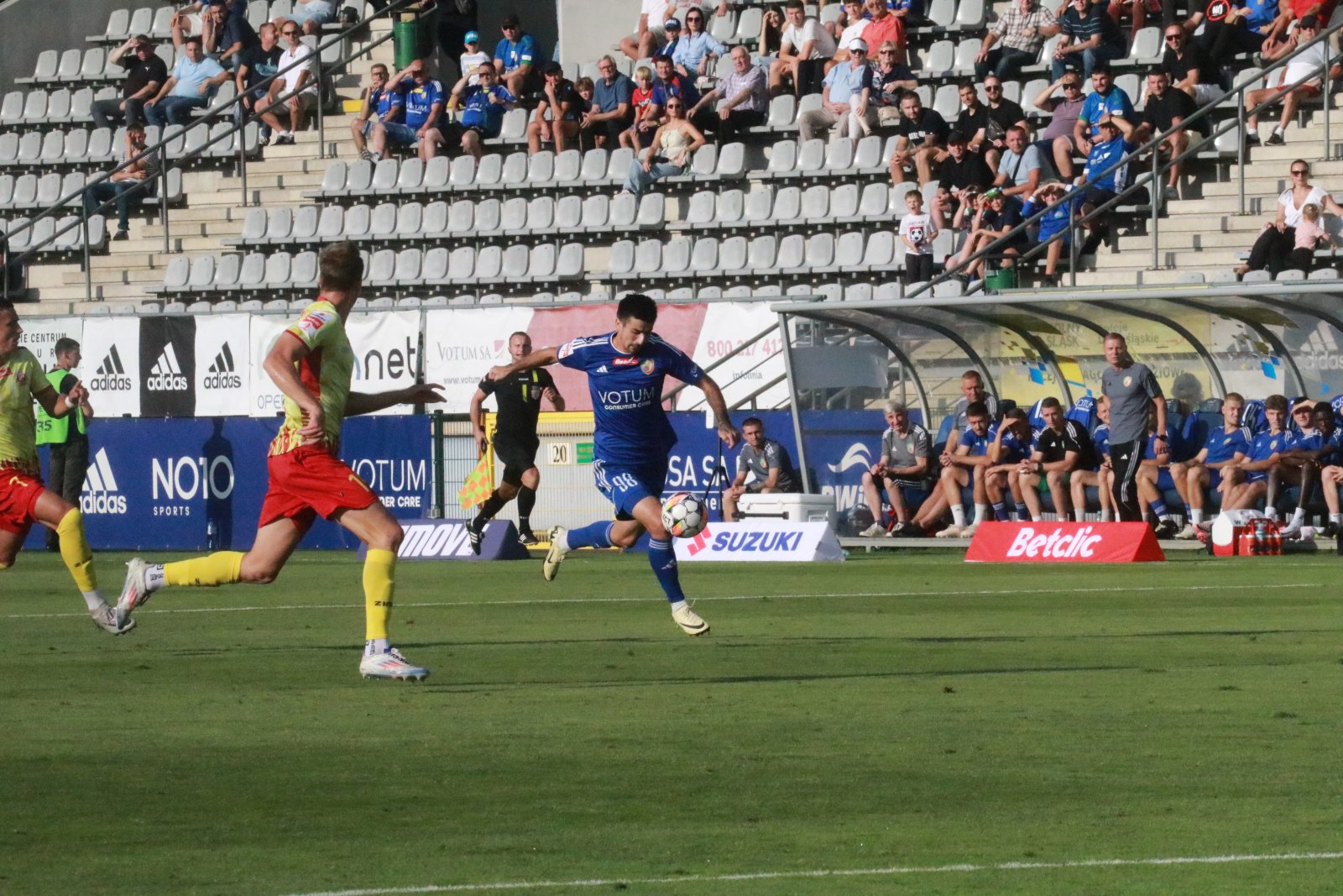 Wysoka wygrana Miedzi Legnica ze Zniczem Pruszków
