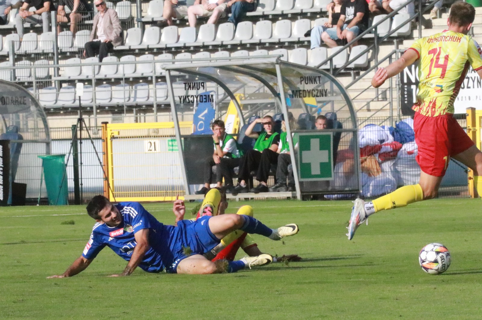 Wysoka wygrana Miedzi Legnica ze Zniczem Pruszków