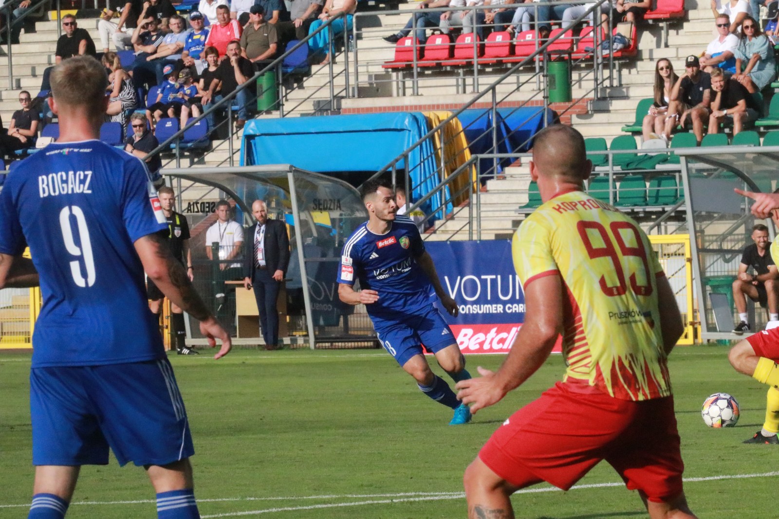 Wysoka wygrana Miedzi Legnica ze Zniczem Pruszków