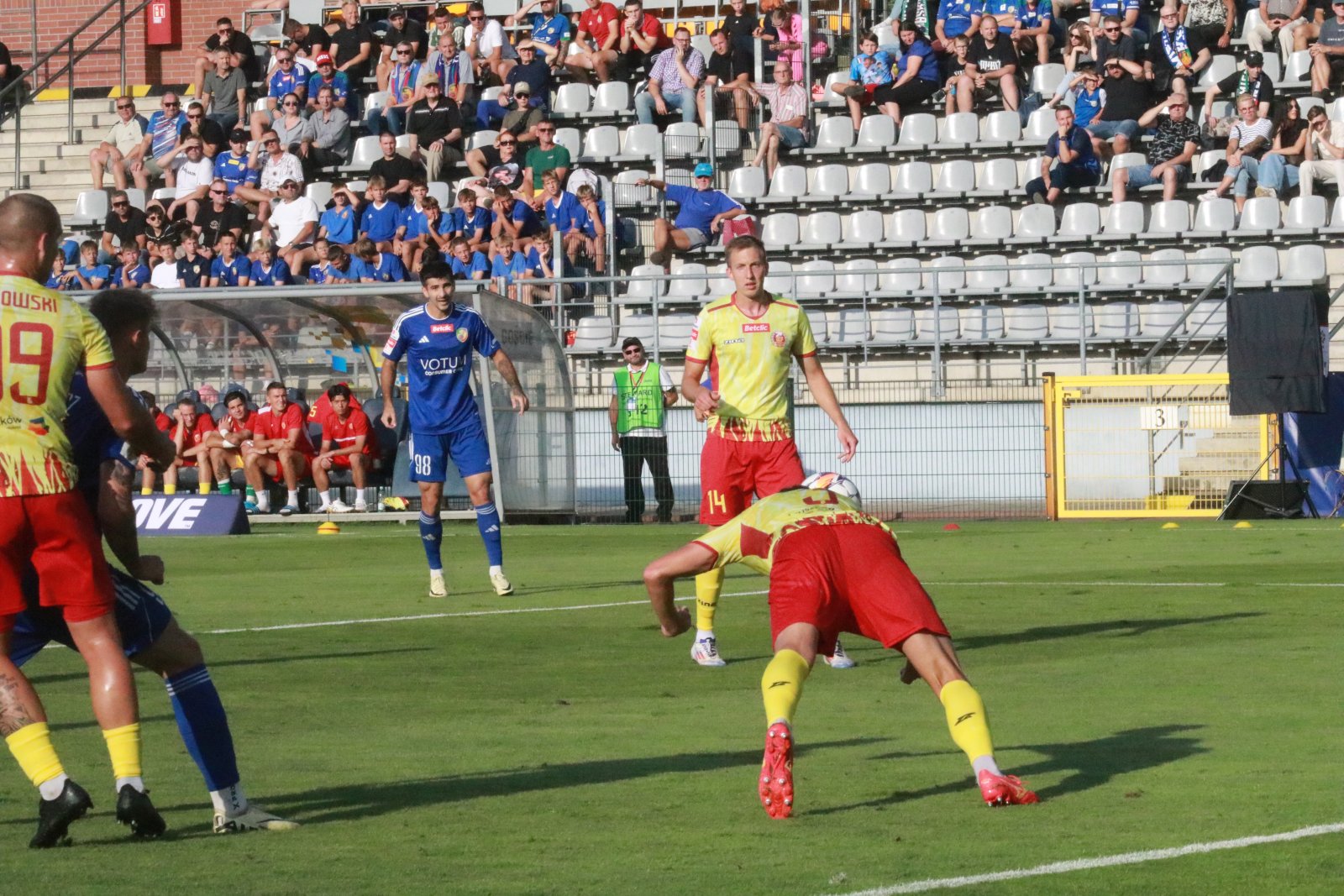 Wysoka wygrana Miedzi Legnica ze Zniczem Pruszków