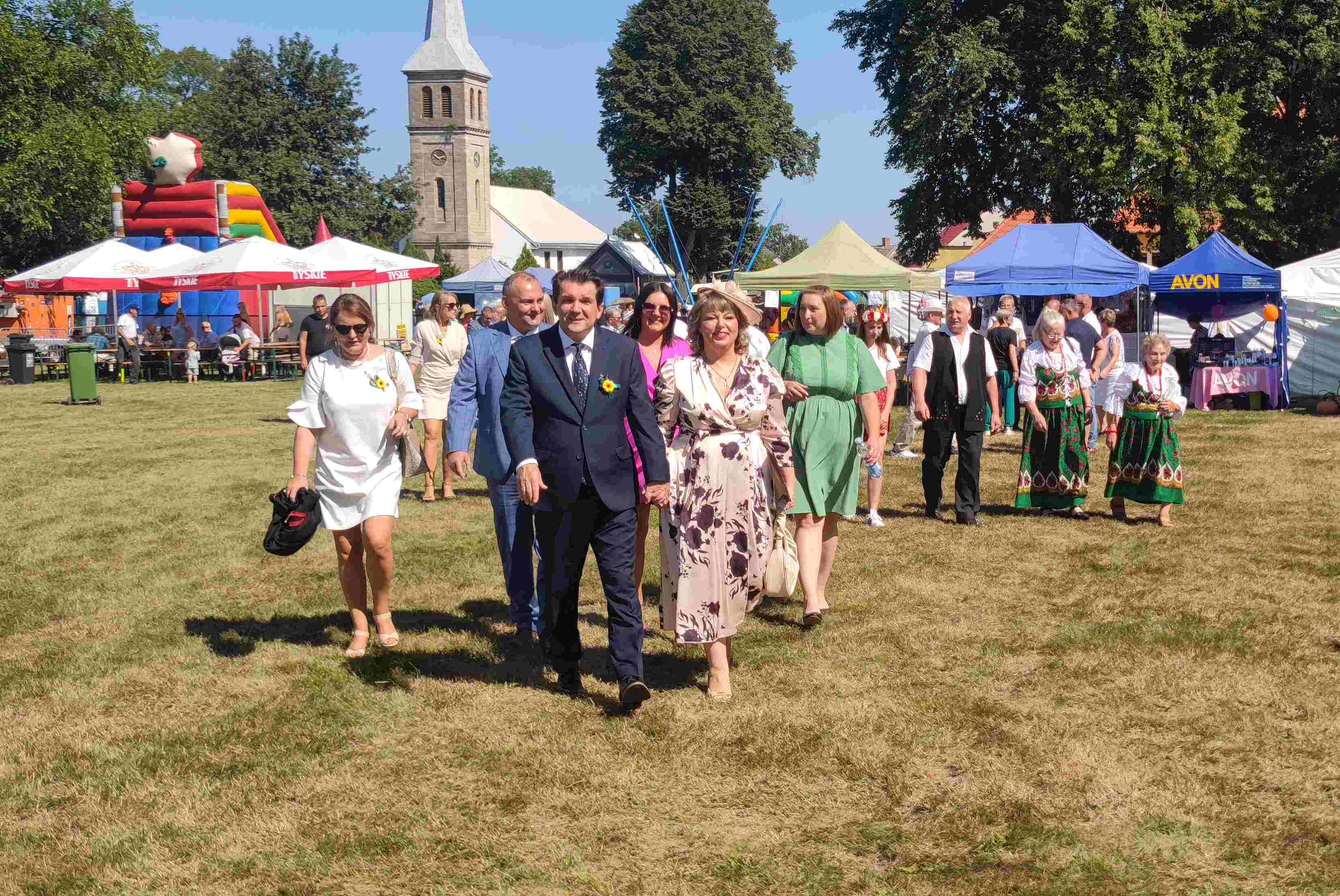 Dożynki Gminy Chojnów odbywają się w malowniczych Okmianach