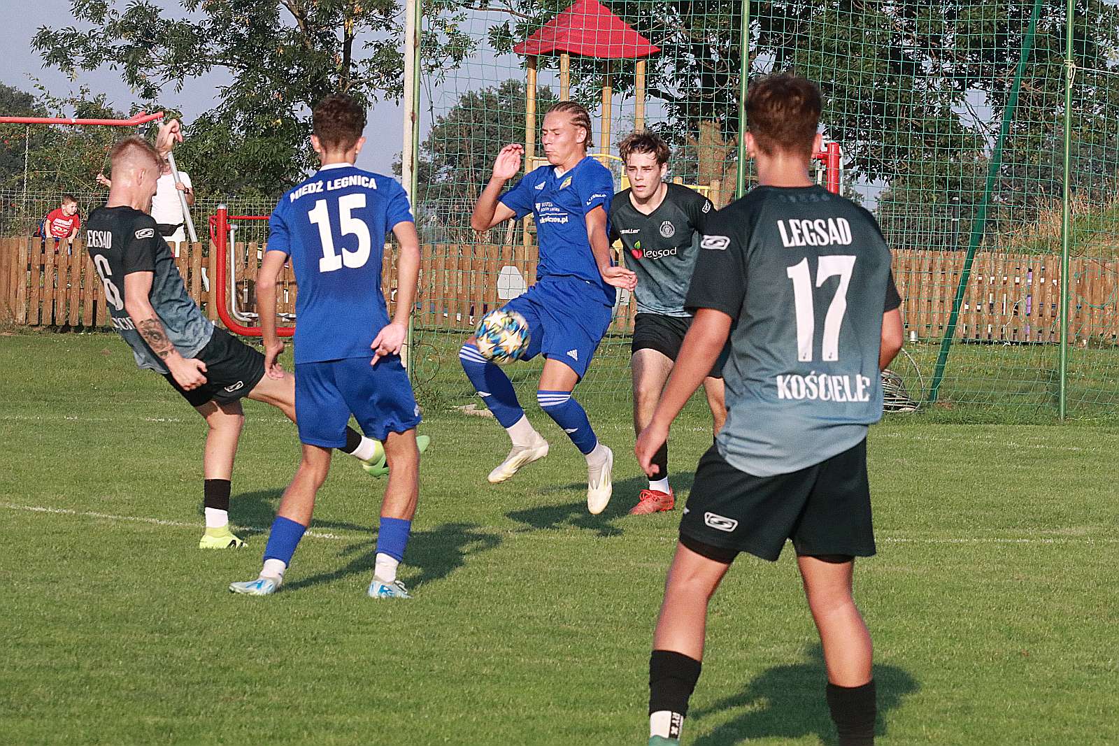 Legsad Kościelec minimalnie przegrywa z Miedzią III Legnica
