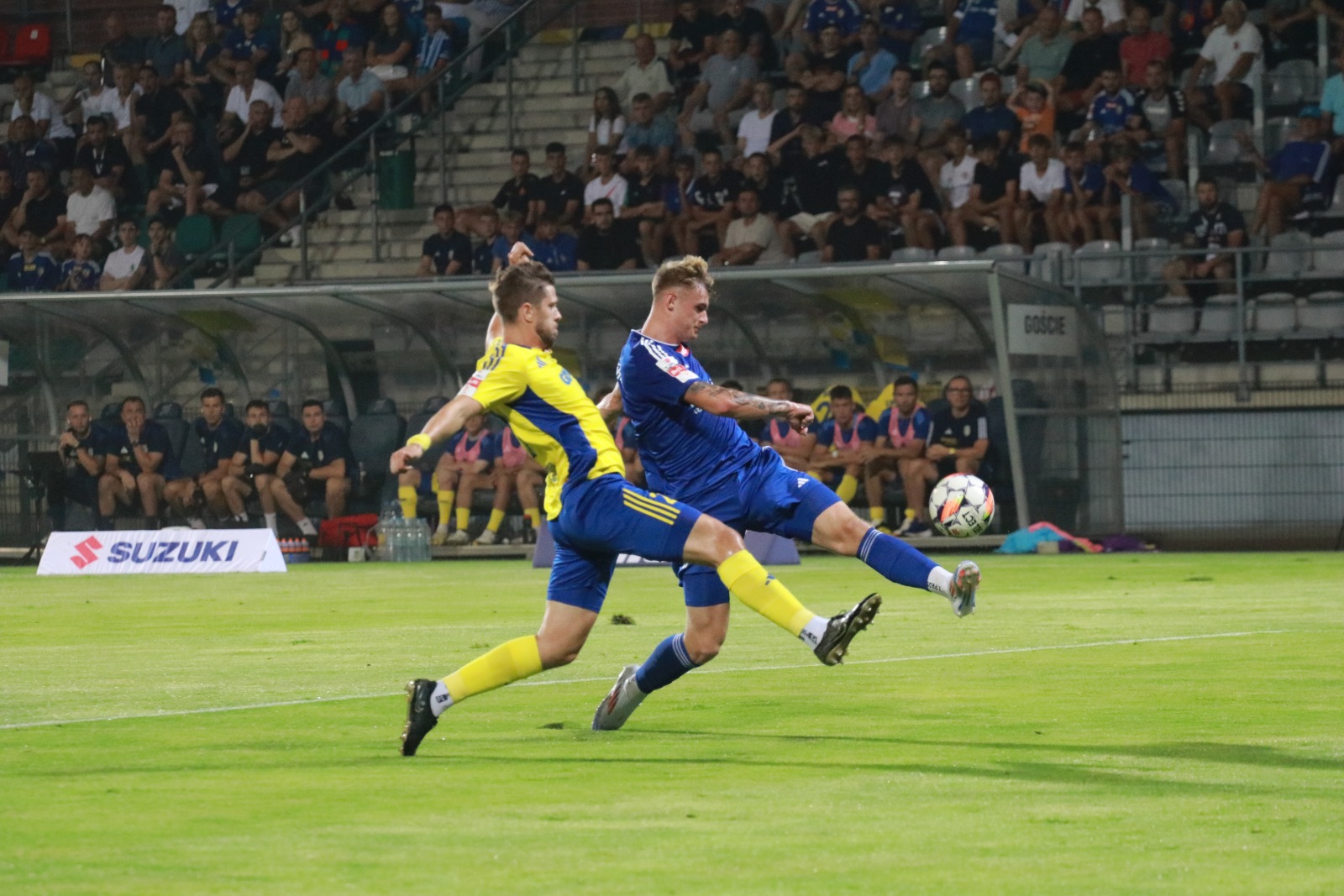 Legniczanie przegrali na własnym boisku z Arką Gdynia
