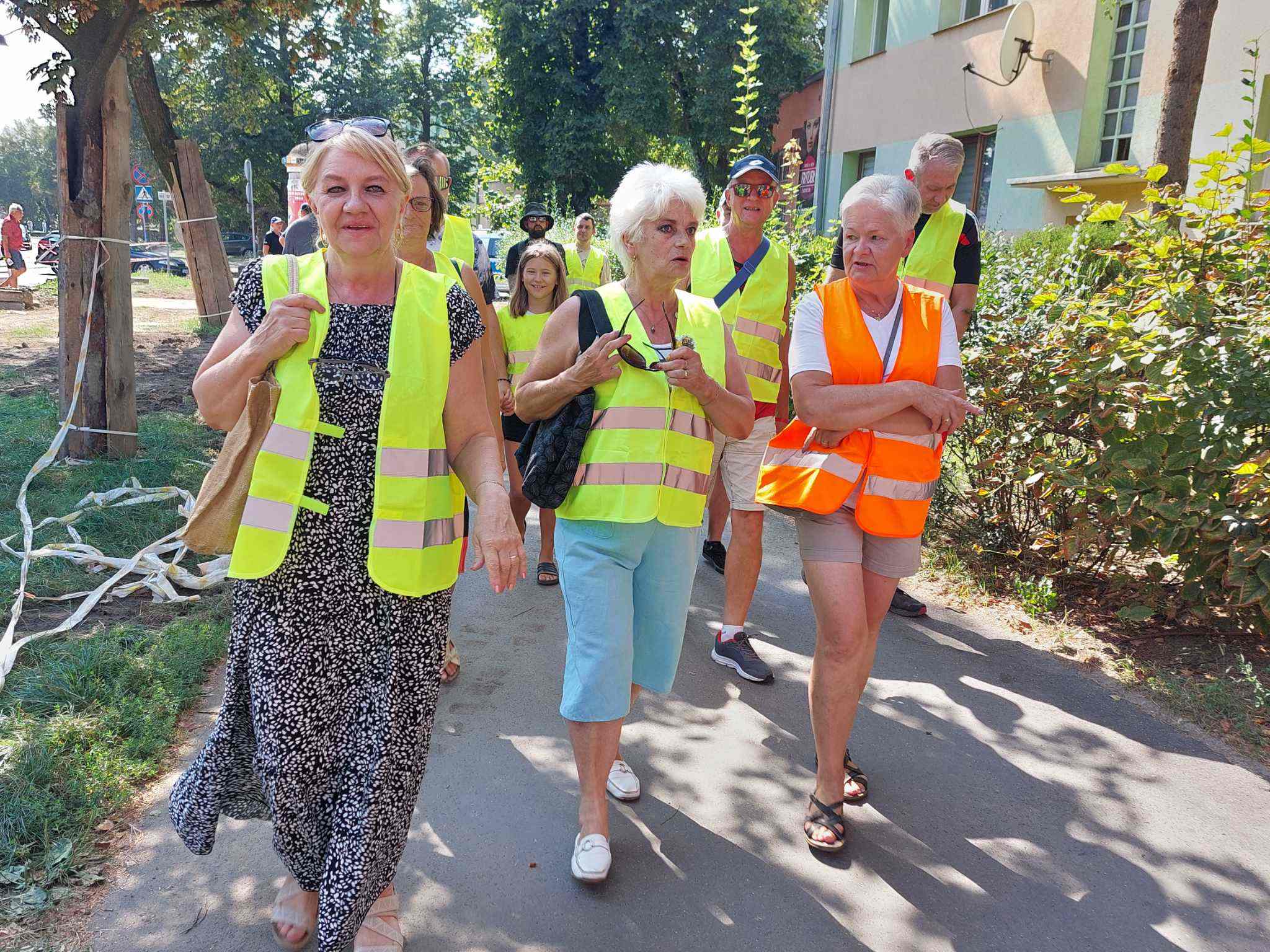 Protestowali przeciwko likwidacji  wjazdu na podwórze