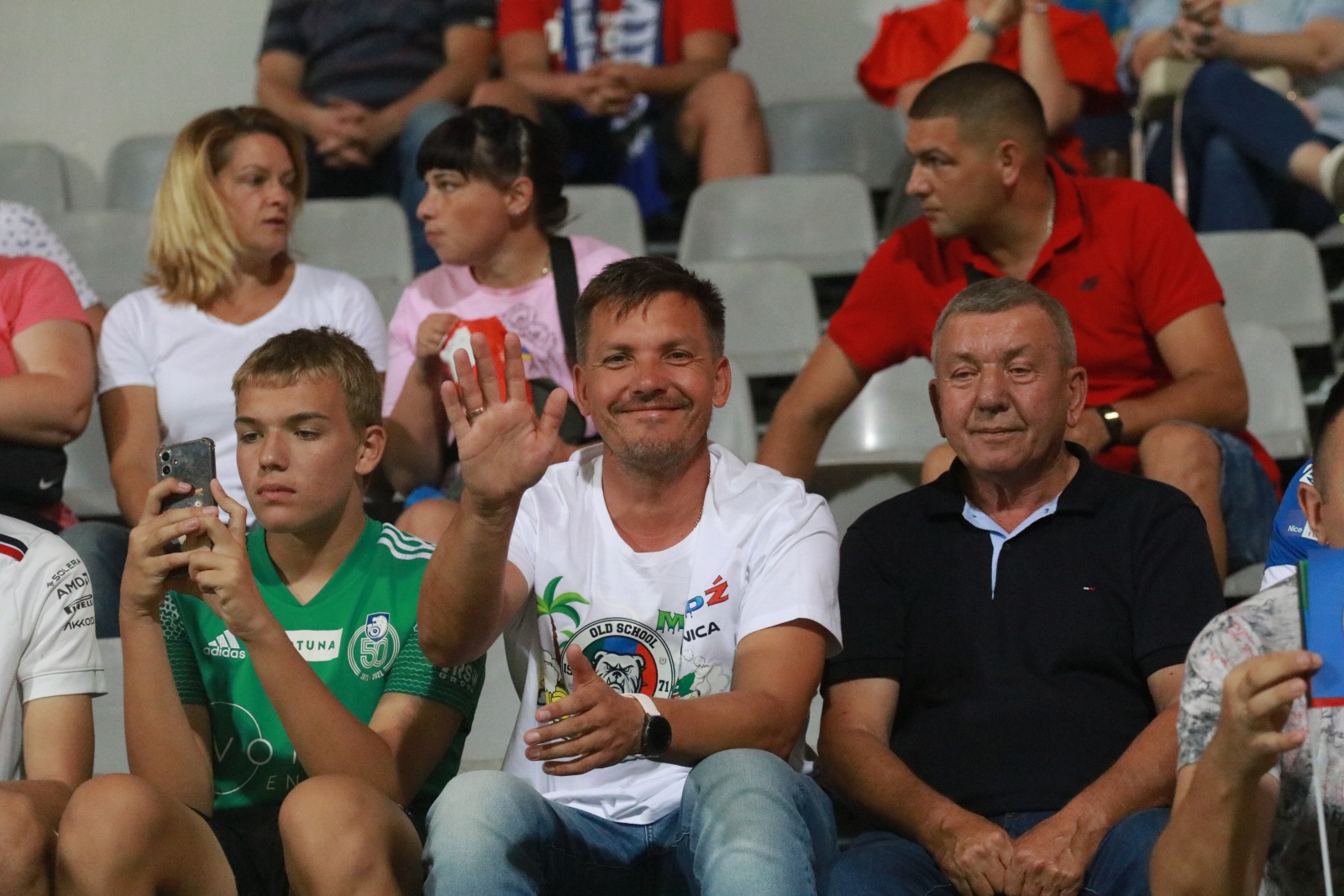 Blisko pięć tysięcy kibiców dopingowało piłkarzy Miedzi