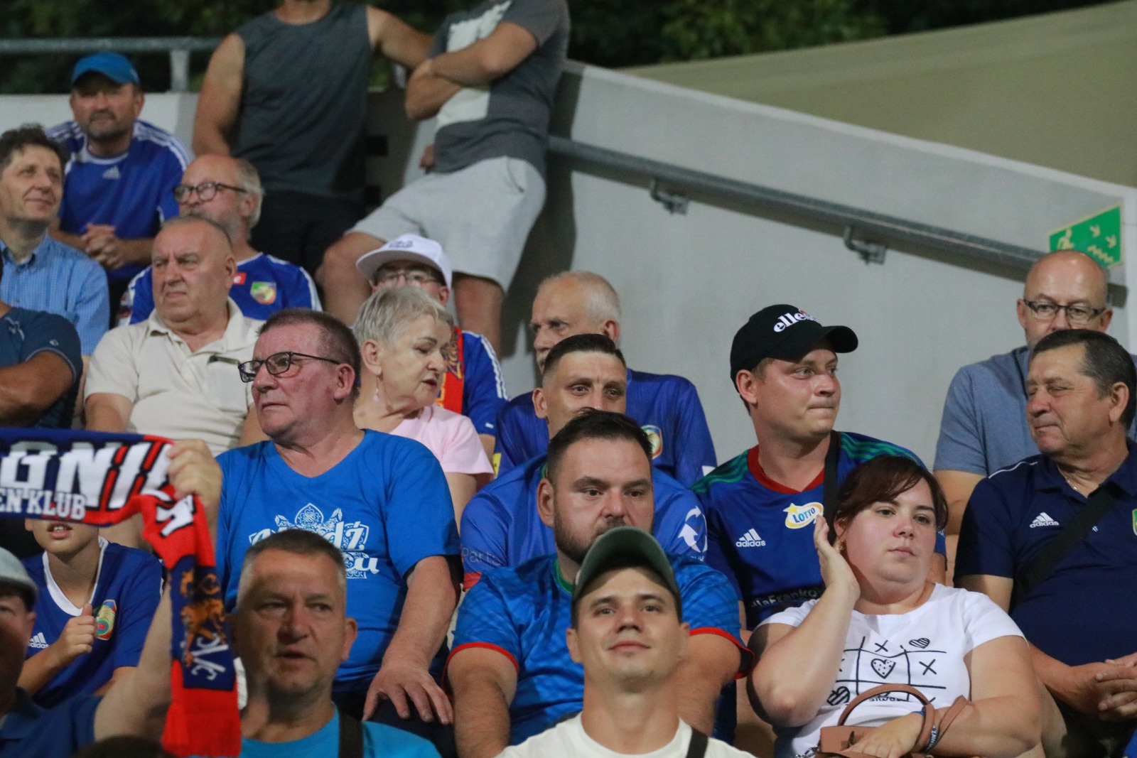 Blisko pięć tysięcy kibiców dopingowało piłkarzy Miedzi