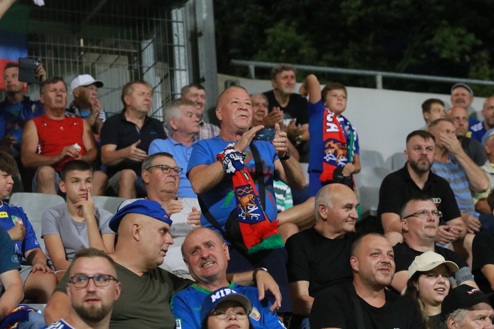 Blisko pięć tysięcy kibiców dopingowało piłkarzy Miedzi